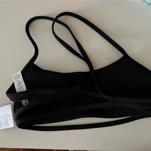 Brand new quiet within lululemon sports bra. Size 4.